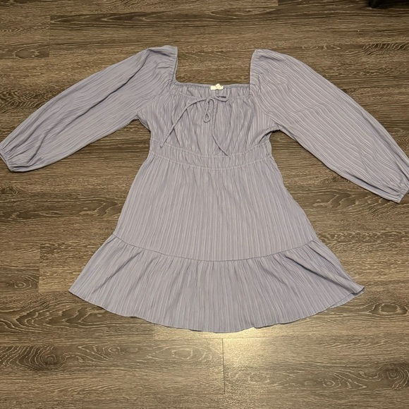 LUSH Long sleeve gathered waist tie front dress, lavender - Picture 2 of 5